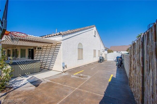 property at 5317 Blue Evergreen Ave