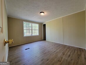 1368 Dee Kennedy Rd in Auburn, GA - Building Photo - Building Photo