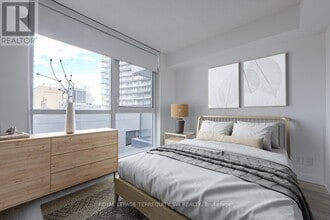 38-1538 Widmer St in Toronto, ON - Building Photo - Building Photo