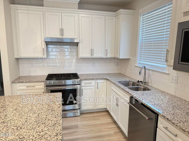 1625 Moa Ct in Fuquay Varina, NC - Building Photo - Building Photo