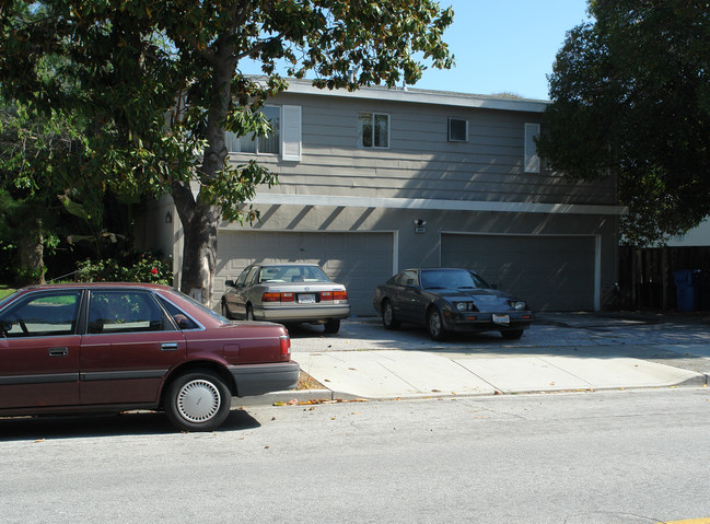 825 Blair Ave in Sunnyvale, CA - Building Photo - Building Photo