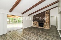 49 Burnham Dr photo'