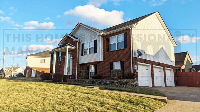 2780 Cascade Dr in Clarksville, TN - Building Photo - Building Photo
