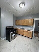 112 Grant Ave in Jersey City, NJ - Building Photo