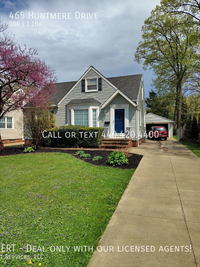 property at 465 Huntmere Dr