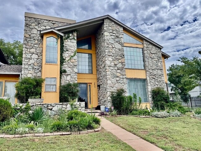 2825 Tealwood Dr in Oklahoma City, OK - Building Photo - Building Photo