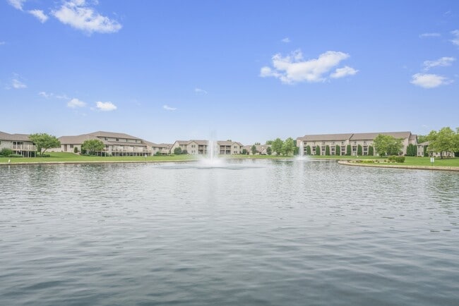 Waterford Heights in De Pere, WI - Foto de edificio - Building Photo