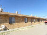 2609 Dona Ana Rd, Unit Dona Ana #2 in Las Cruces, NM - Foto de edificio - Building Photo