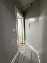 64 Hollis St in Framingham, MA - Building Photo - Building Photo