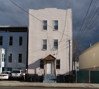 182 Webster Ave in Jersey City, NJ - Foto de edificio - Building Photo