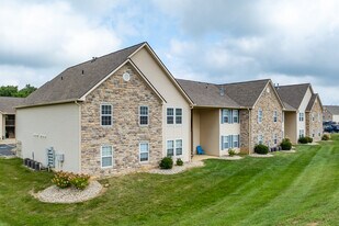 Leafy Dell Apartments in Johnstown, OH - Building Photo