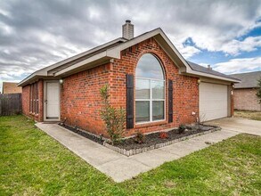 129 Lipan St in Greenville, TX - Building Photo - Building Photo