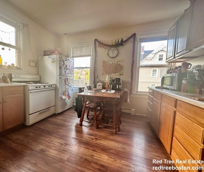 property at 52 Dustin St