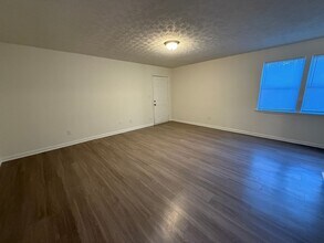 1091 Cantrell Ln in Bogart, GA - Building Photo - Building Photo