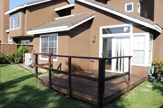857 S Sapphire Ln in Anaheim, CA - Building Photo - Building Photo