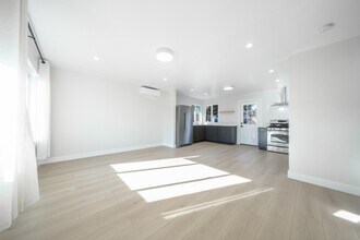 602 Wessex Way in Belmont, CA - Building Photo - Building Photo