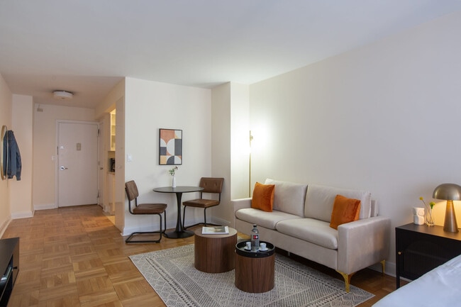 30 Park Ave in New York, NY - Building Photo - Building Photo