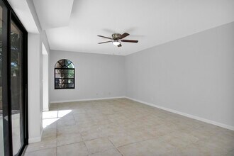 8050 Severn Dr in Boca Raton, FL - Building Photo - Building Photo