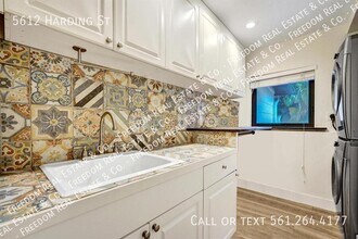 5612 Harding St in Hollywood, FL - Building Photo - Building Photo