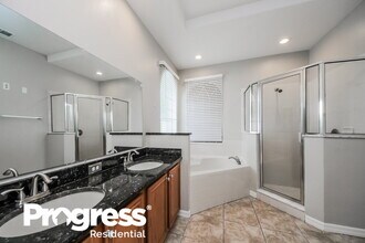 14527 Huntcliff Park Way in Orlando, FL - Building Photo - Building Photo