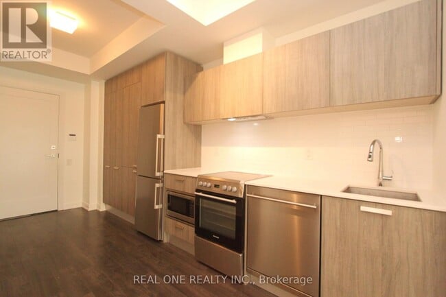 property at 50A Charles St E