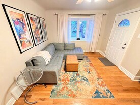 2933 Ivanhoe St in Denver, CO - Building Photo