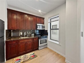 1115 Dorchester Rd in Brooklyn, NY - Building Photo - Building Photo