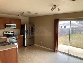 3202 Blackburn Dr in Killeen, TX - Building Photo - Building Photo