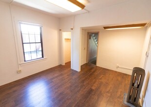 30 W 10th St in Reno, NV - Building Photo - Interior Photo