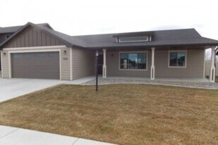 926 Black Berry Way in Billings, MT - Building Photo