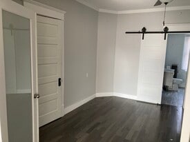 725 Michigan St NE in Grand Rapids, MI - Building Photo