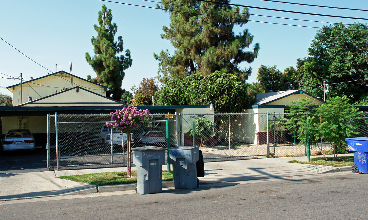 4516 E Thomas Ave in Fresno, CA - Building Photo