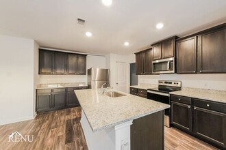 141 Scarborough Bnd in Jarrell, TX - Building Photo - Building Photo