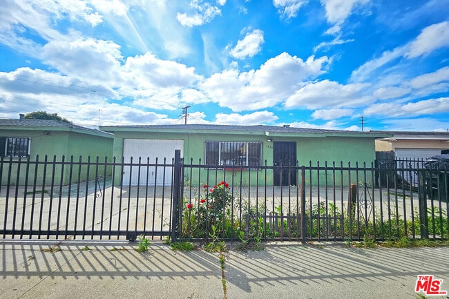 1214 E 82nd St in Los Angeles, CA - Building Photo - Building Photo