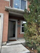 5059 W Red Shale Rd in Herriman, UT - Building Photo