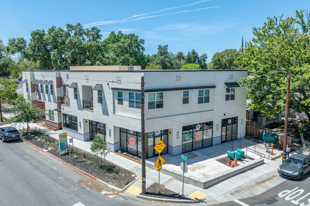 Curtis Park in Sacramento, CA - Building Photo