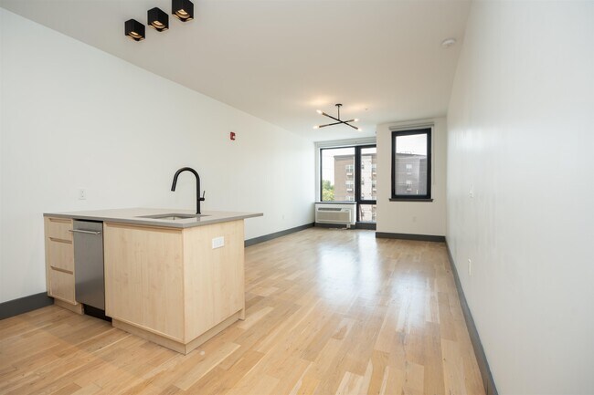 property at 424 Arlington Ave
