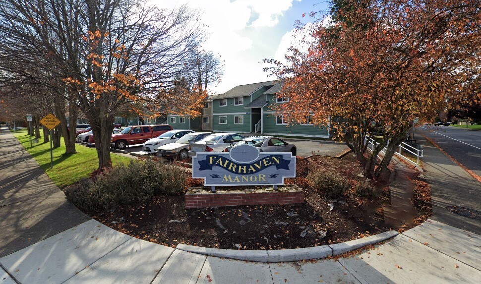 115 Hulbush Ln in Burlington, WA - Building Photo