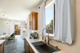 61164 Cone Flower St in Bend, OR - Building Photo - Building Photo