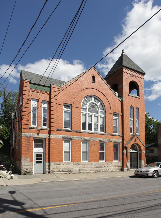 37 S Main St in Castleton, NY - Building Photo - Building Photo