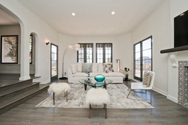 6681 Emmet Ter, Unit B