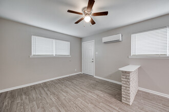 Soaring Eagle Apartments in Killeen, TX - Building Photo - Interior Photo