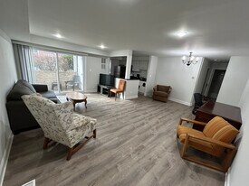 339 Homeland Southway, Unit 1A in Baltimore, MD - Building Photo