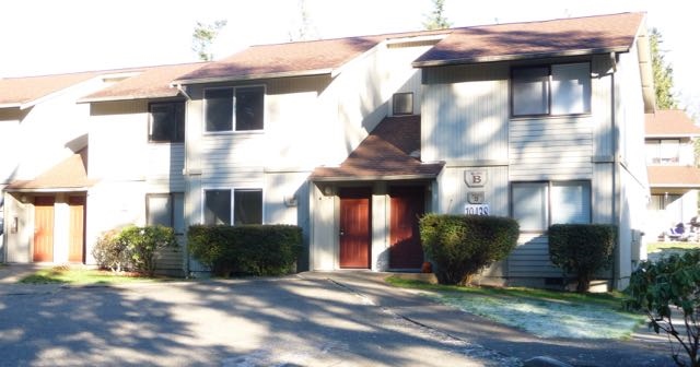 Robinswood Apartments in Kingston, WA - Foto de edificio