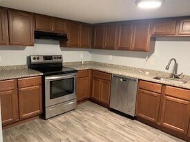 34 Quinton Ave in Attleboro, MA - Building Photo