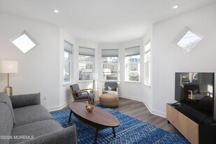 6 West End Ct in Long Branch, NJ - Building Photo