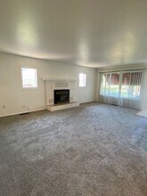 205 S 46th Ave in Yakima, WA - Building Photo - Building Photo