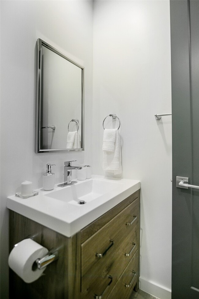 property at 511 Memorial Heights Dr