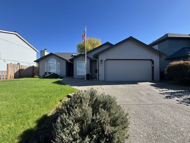 10136 SW Evergreen Ct in Wilsonville, OR - Building Photo - Building Photo