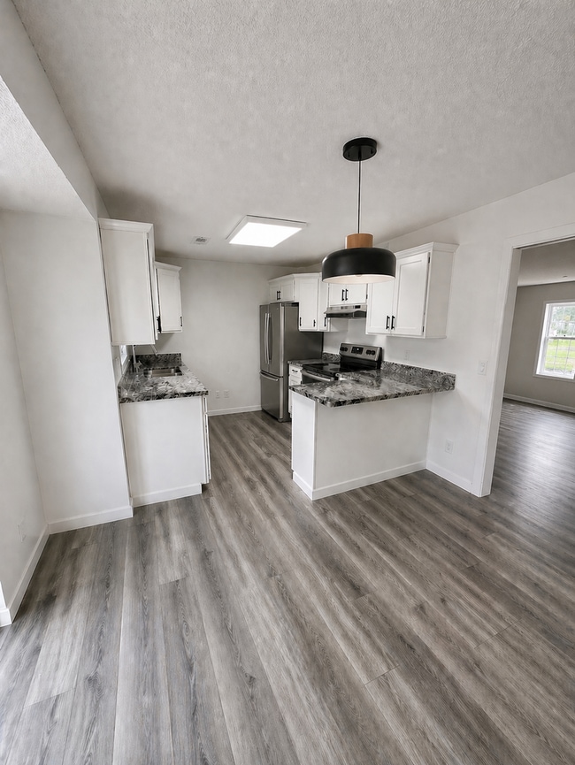 404 Malindra Dr in Fayetteville, AR - Building Photo - Building Photo